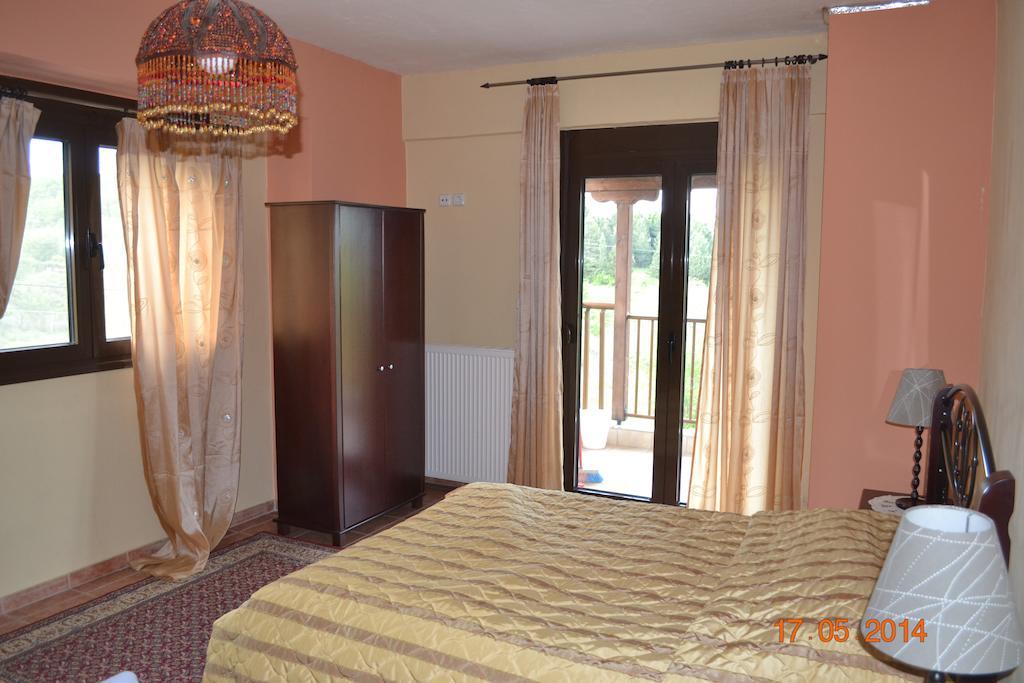 Hotel Mouson Melathron Elafina Habitación foto