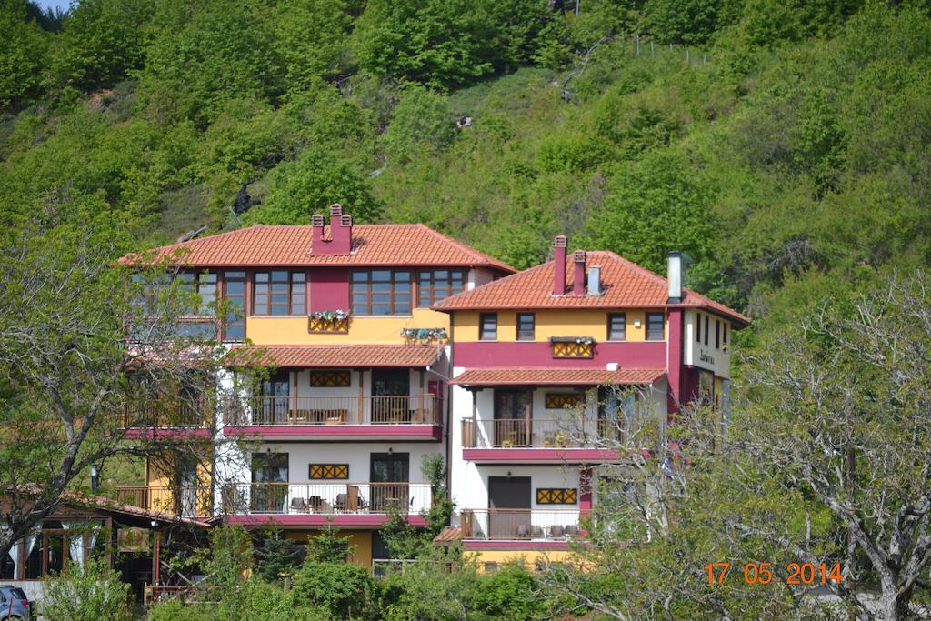 Hotel Mouson Melathron Elafina Exterior foto